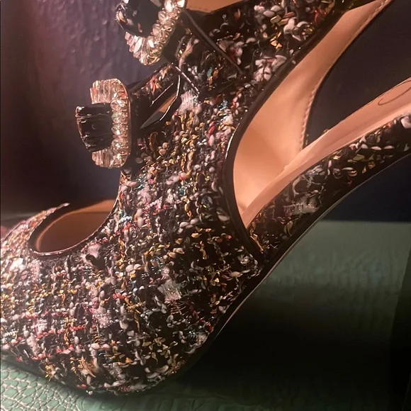 Multicolored tweed pumps with black patent captoe and tall block heel - Picture 9 of 9